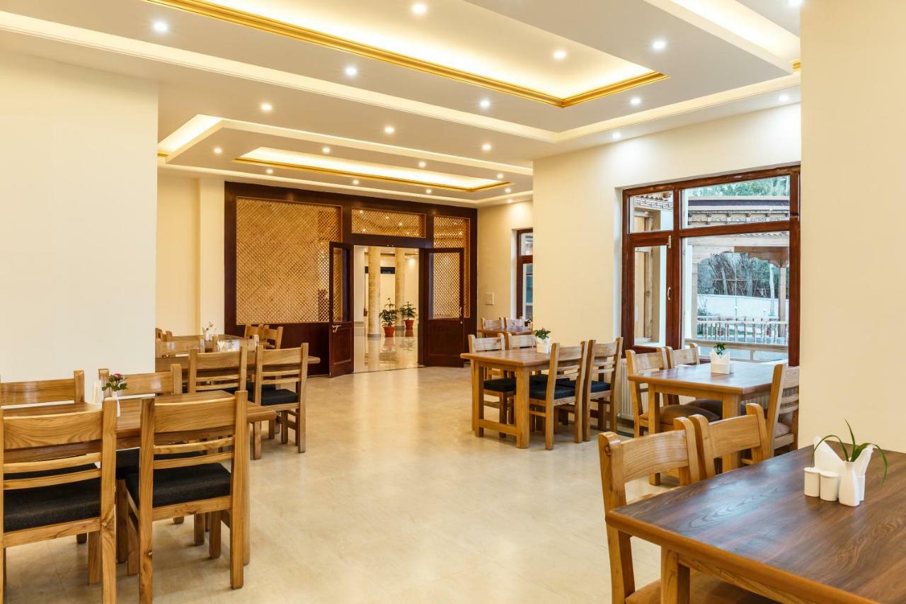 Hotel Leh Plaza Ngoại thất bức ảnh